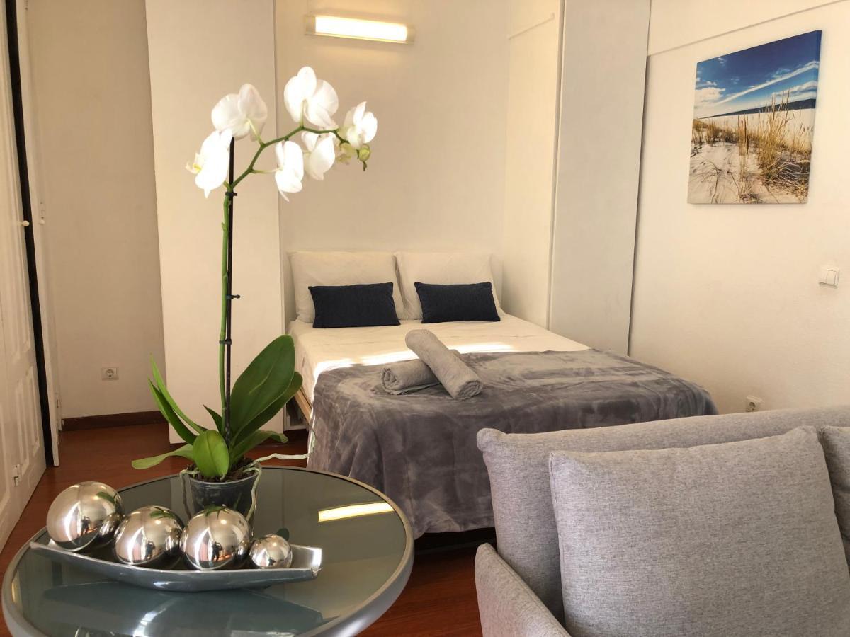 Beach Studio Apartment ฟุงชาล ภายนอก รูปภาพ